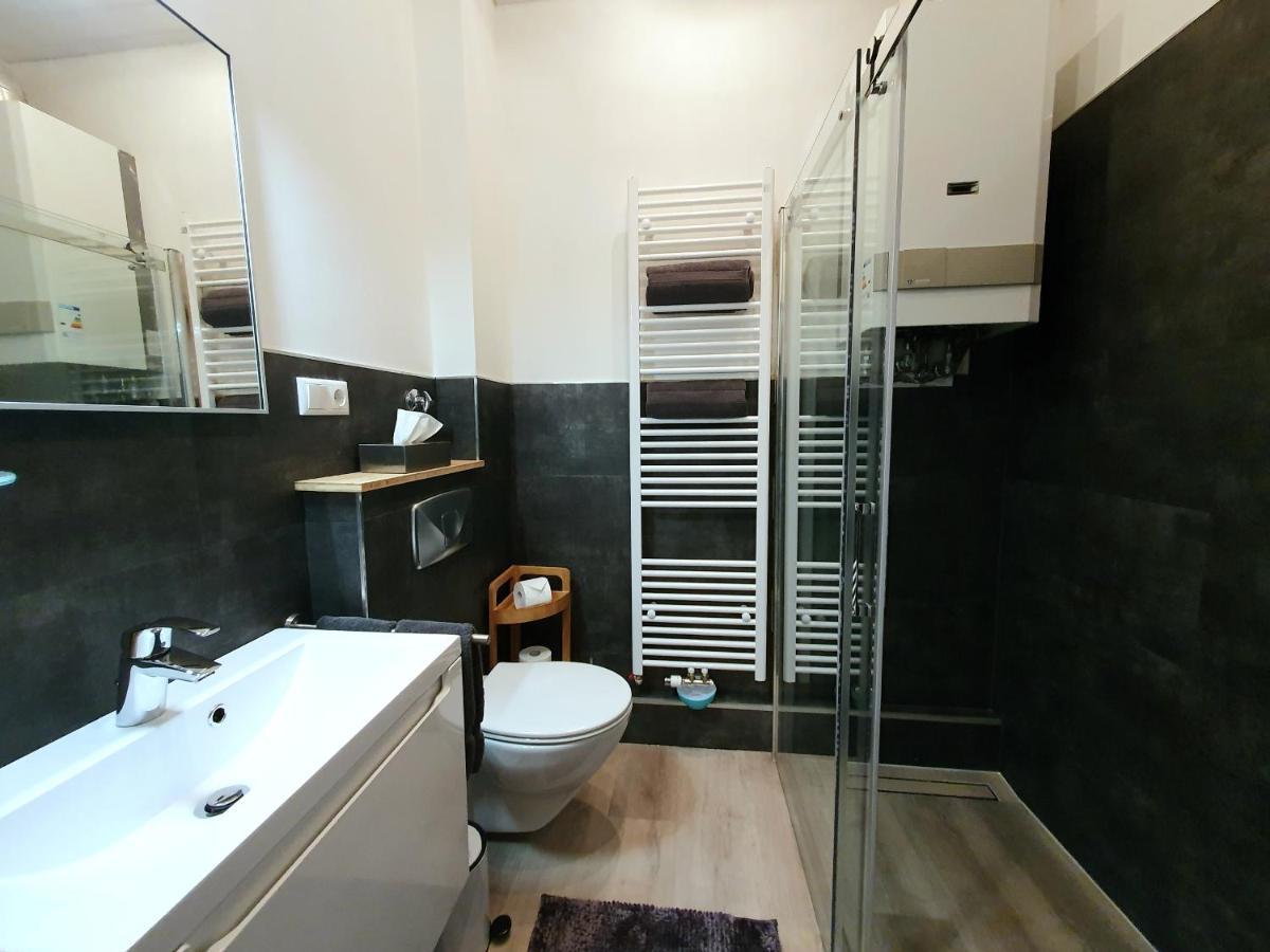 Moderne Wohlfuehloase Zentral In Seenaehe - Pillow Menu, 2 Stk 55" Smart Tvs, Netflix, Disneyplus Uvm Wetter  Extérieur photo